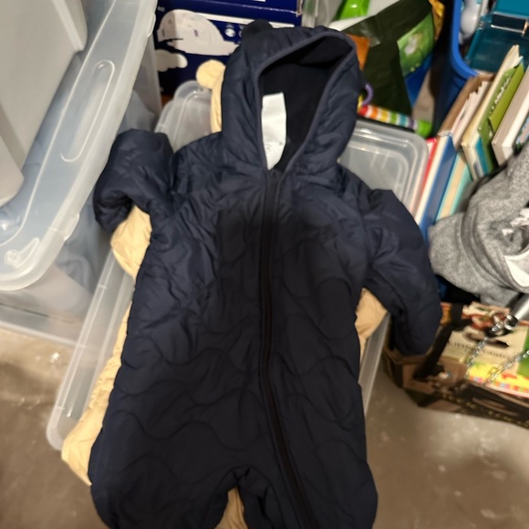 UNIQLO Baby Bunting - Size 12-18m - Picture 3 of 4